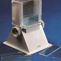 Dávkovač mikroskopických sklíček 76 x 26 mm, pro 50 ks, Kartell